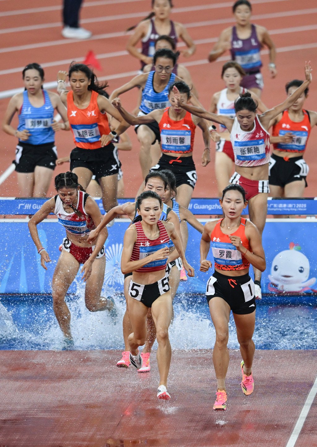 深一度｜带着泪水转身离开，许双双还要踏上另一条赛道