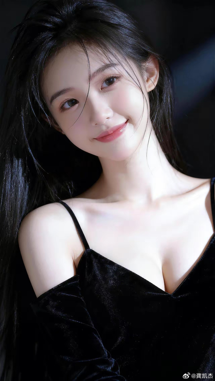 思考用两字夸她