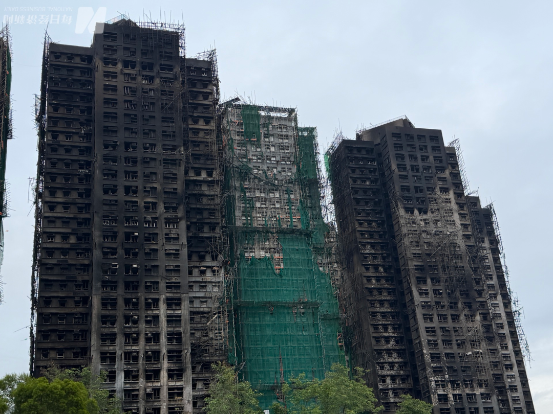 香港大埔火灾已致146人遇难，其中54具遗体有待辨认，100个失联个案被界定为“无法追查”