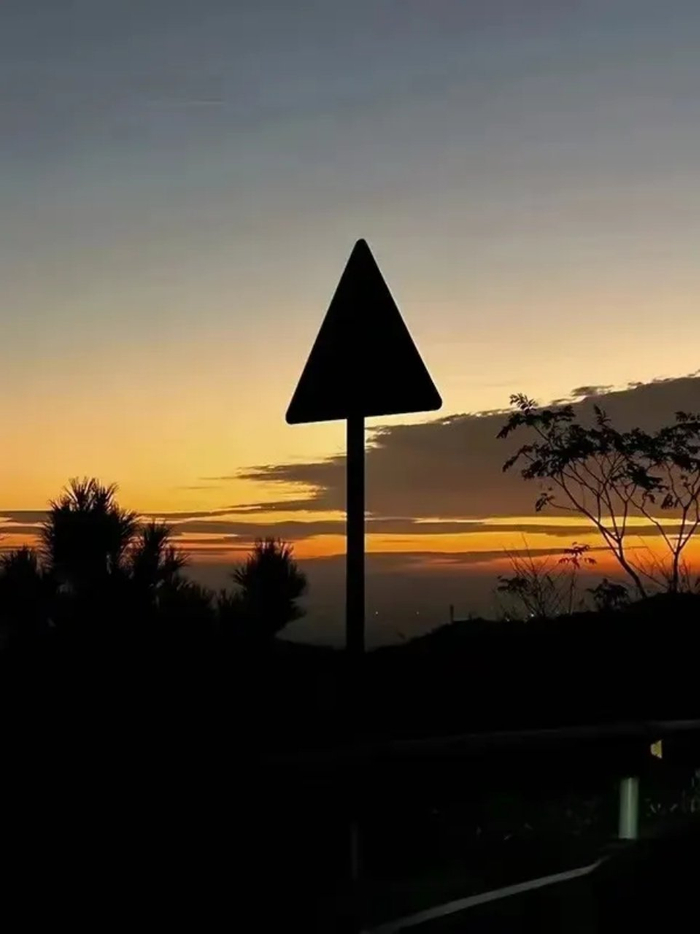 勇敢追梦不晚,错过日出可赏夕阳