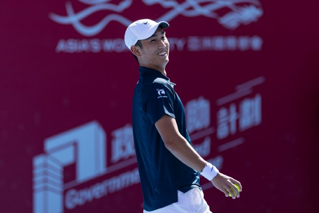 香港赛商竣程完胜进八强 卡恰诺夫与卫冕冠军皆出局