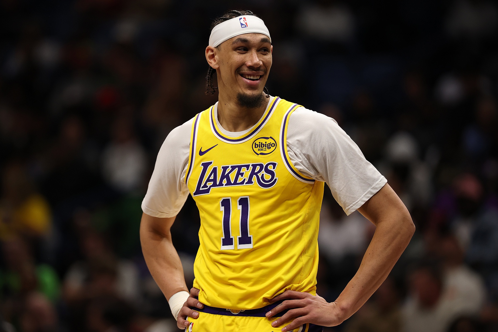 明日战魔术！湖人伤病报告：海斯小概率出战 布朗尼蒂耶罗下放