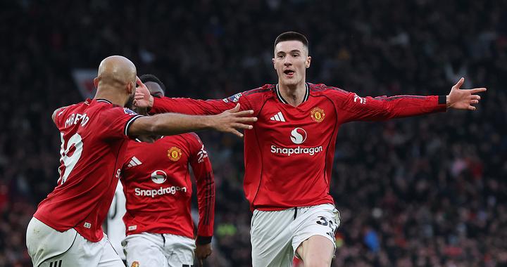 体坛联播｜曼联皇马补时绝杀，热刺逼平曼城助力阿森纳